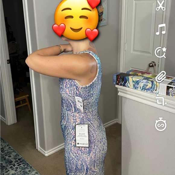 Nightway Formal Dress - Picture 6 of 10